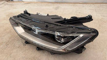 Laden Sie das Bild in den Galerie-Viewer, Frontscheinwerfer VW Passat B8 3G1941113A Links Scheinwerfer Headlight SCH5561022724pq