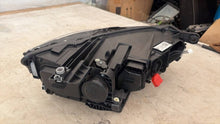 Laden Sie das Bild in den Galerie-Viewer, Frontscheinwerfer VW Passat B8 3G1941113A Links Scheinwerfer Headlight SCH5561022724pq