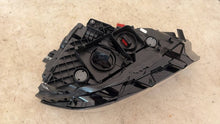 Laden Sie das Bild in den Galerie-Viewer, Frontscheinwerfer VW Passat B8 3G1941113A Links Scheinwerfer Headlight SCH5561022724pq