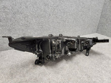 Load image into Gallery viewer, Frontscheinwerfer Toyota Corolla 16-183 LED Links Scheinwerfer Headlight SCH5566443177hl