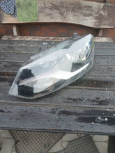 Laden Sie das Bild in den Galerie-Viewer, Frontscheinwerfer VW Polo 1EE24705101 Links Scheinwerfer Headlight SCH5567468432ip