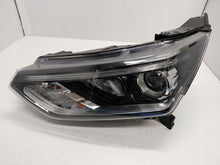 Laden Sie das Bild in den Galerie-Viewer, Frontscheinwerfer Ssangyong Korando C300 8310137101 Links Scheinwerfer Headlight SCH5568023006kr