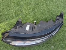 Laden Sie das Bild in den Galerie-Viewer, Frontscheinwerfer Renault Koleos 260607971R Links Scheinwerfer Headlight SCH5568215730sz
