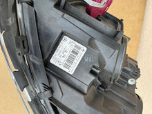 Laden Sie das Bild in den Galerie-Viewer, Frontscheinwerfer Mercedes-Benz W246 2468207761 Rechts Scheinwerfer Headlight SCH5583660786ib