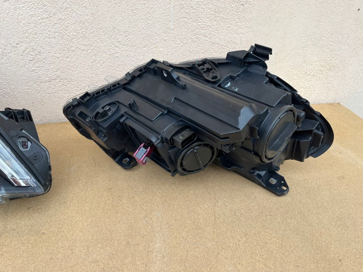 Frontscheinwerfer Mercedes-Benz W246 2468207761 Rechts Scheinwerfer Headlight SCH5583660786ib