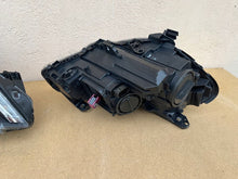 Laden Sie das Bild in den Galerie-Viewer, Frontscheinwerfer Mercedes-Benz W246 2468207761 Rechts Scheinwerfer Headlight SCH5583660786ib