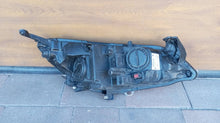 Laden Sie das Bild in den Galerie-Viewer, Frontscheinwerfer Opel Astra 13371595 Links Scheinwerfer Headlight SCH5584401188fe