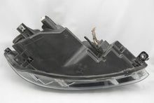 Laden Sie das Bild in den Galerie-Viewer, Frontscheinwerfer VW Caddy III 2K5941005A Links Scheinwerfer Headlight SCH5597554769rv