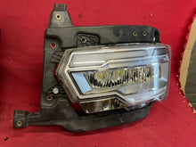 Laden Sie das Bild in den Galerie-Viewer, Frontscheinwerfer Daf 2188985 LED Ein Satz Scheinwerfer Headlight SCH5601707424jl