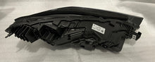 Laden Sie das Bild in den Galerie-Viewer, Frontscheinwerfer Tesla 3 176088800F LED Links Scheinwerfer Headlight SCH5602577273pg