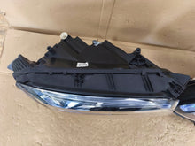 Laden Sie das Bild in den Galerie-Viewer, Frontscheinwerfer Mercedes-Benz Glb A2479069001 A2479060106 Ein Satz Headlight SCH5603661167rt
