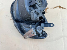 Laden Sie das Bild in den Galerie-Viewer, Frontscheinwerfer Mitsubishi L200 85122000 Rechts Scheinwerfer Headlight SCH5605586580xl