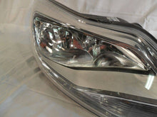 Load image into Gallery viewer, Frontscheinwerfer Ford Focus BM5113W029AG Rechts Scheinwerfer Headlight SCH5608187054tx