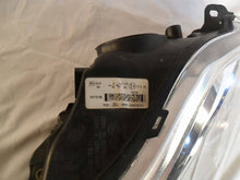Load image into Gallery viewer, Frontscheinwerfer Ford Focus BM5113W029AG Rechts Scheinwerfer Headlight SCH5608187054tx