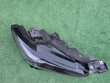 Load image into Gallery viewer, Frontscheinwerfer Mazda 6 GRF5-51030 Rechts Scheinwerfer Headlight SCH5613680446na