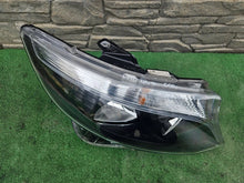 Laden Sie das Bild in den Galerie-Viewer, Frontscheinwerfer Mercedes-Benz Vito A4479067800BAX Rechts Headlight SCH5621483529kw