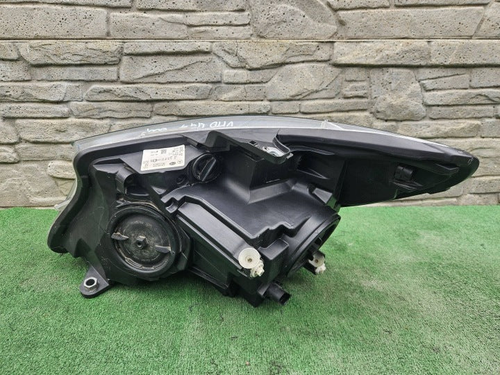 Frontscheinwerfer Mercedes-Benz Vito A4479067800BAX Rechts Headlight SCH5621483529kw