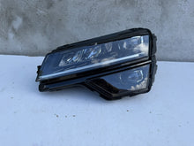 Laden Sie das Bild in den Galerie-Viewer, Frontscheinwerfer Skoda Karoq 57B941015D Links Scheinwerfer Headlight SCH5624895340mu
