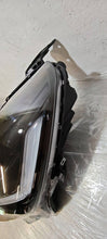 Laden Sie das Bild in den Galerie-Viewer, Frontscheinwerfer Suzuki Swift I W7091 LED Links Scheinwerfer Headlight SCH5629588521pe