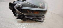 Laden Sie das Bild in den Galerie-Viewer, Frontscheinwerfer Suzuki Swift I W7091 LED Links Scheinwerfer Headlight SCH5629588521pe