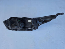 Laden Sie das Bild in den Galerie-Viewer, Frontscheinwerfer Kia Proceed 92102J7500 LED Rechts Scheinwerfer Headlight SCH5630396348od