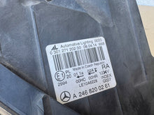 Laden Sie das Bild in den Galerie-Viewer, Frontscheinwerfer Mercedes-Benz W246 A2468200261 Rechts Scheinwerfer Headlight SCH5641226768ce