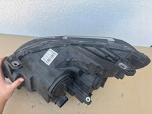 Laden Sie das Bild in den Galerie-Viewer, Frontscheinwerfer Mercedes-Benz W246 A2468200261 Rechts Scheinwerfer Headlight SCH5641226768ce