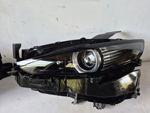 Laden Sie das Bild in den Galerie-Viewer, Frontscheinwerfer Mazda Cx30 DGJ151030 DGJ151040 Ein Satz Scheinwerfer Headlight SCH5644557265so