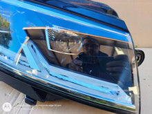 Load image into Gallery viewer, Frontscheinwerfer VW Multivan 7L1941036D Rechts Scheinwerfer Headlight SCH5646651461jz