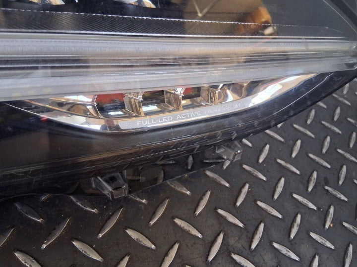 Frontscheinwerfer Volvo 31468901 LED Rechts Scheinwerfer Headlight SCH5657258640lx