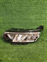 Load image into Gallery viewer, Frontscheinwerfer Ssangyong Tivoli L009L11206J Links Scheinwerfer Headlight SCH5667455611ud