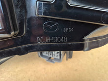 Laden Sie das Bild in den Galerie-Viewer, Frontscheinwerfer Mazda 3 BCJH51040 Links Scheinwerfer Headlight SCH5667517352sc
