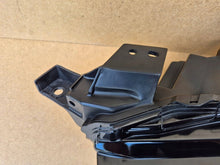 Laden Sie das Bild in den Galerie-Viewer, Frontscheinwerfer Mazda 3 BCJH51040 Links Scheinwerfer Headlight SCH5667517352sc