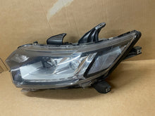 Laden Sie das Bild in den Galerie-Viewer, Frontscheinwerfer Mitsubishi Outlander III 8301C8-63 Links Headlight SCH5667725281mr