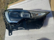 Laden Sie das Bild in den Galerie-Viewer, Frontscheinwerfer Audi Q3 83A941012 Ein Stück (Rechts oder Links) Headlight SCH5672902635hg