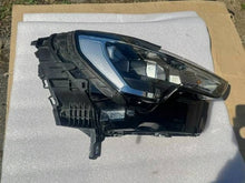 Laden Sie das Bild in den Galerie-Viewer, Frontscheinwerfer Audi Q3 83A941012 Ein Stück (Rechts oder Links) Headlight SCH5672902635hg