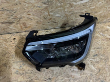 Laden Sie das Bild in den Galerie-Viewer, Frontscheinwerfer Renault Master I 260607867R 260105567R Ein Satz Headlight SCH5677057507jy