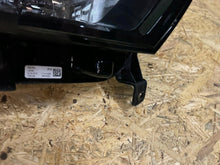 Laden Sie das Bild in den Galerie-Viewer, Frontscheinwerfer Renault Master I 260607867R 260105567R Ein Satz Headlight SCH5677057507jy