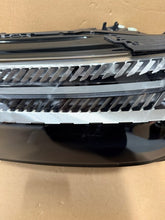 Laden Sie das Bild in den Galerie-Viewer, Frontscheinwerfer Audi E-Tron 89A941035 Links Scheinwerfer Headlight SCH5679227375aw