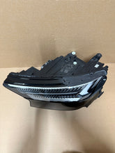 Laden Sie das Bild in den Galerie-Viewer, Frontscheinwerfer Audi E-Tron 89A941035 Links Scheinwerfer Headlight SCH5679227375aw