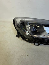Laden Sie das Bild in den Galerie-Viewer, Frontscheinwerfer Opel Astra K 39055746 Rechts Scheinwerfer Headlight SCH5693916539pw