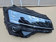 Laden Sie das Bild in den Galerie-Viewer, Frontscheinwerfer Skoda Karoq 57B941016B LED Rechts Scheinwerfer Headlight SCH5694693476tp