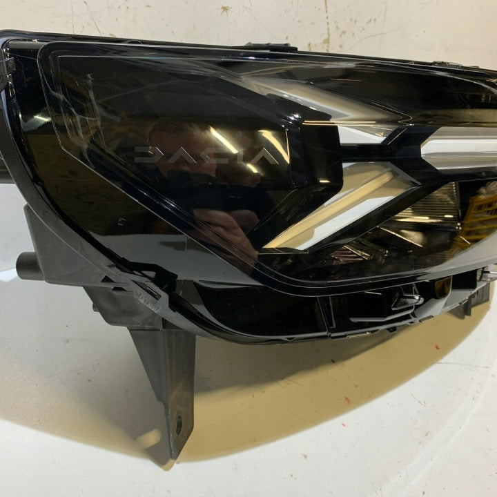 Frontscheinwerfer Dacia Duster 260107725R LED Rechts Scheinwerfer Headlight SCH5697866907pb