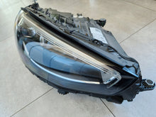 Laden Sie das Bild in den Galerie-Viewer, Frontscheinwerfer Mercedes-Benz W223 A2239062605 Rechts Scheinwerfer Headlight SCH5703042017nf