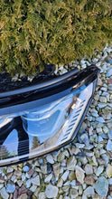 Laden Sie das Bild in den Galerie-Viewer, Frontscheinwerfer VW Transporter Caravelle 7T1941081A LED Links Headlight SCH5703237686gf