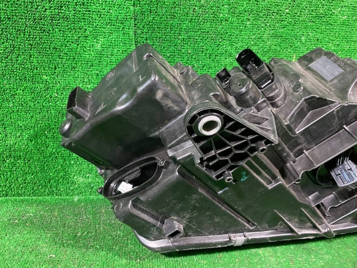 Frontscheinwerfer Skoda Octavia III 5E1941015E-M LED Links Headlight SCH5709458625kh