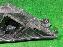 Laden Sie das Bild in den Galerie-Viewer, Frontscheinwerfer Skoda Octavia III 5E1941015E-M LED Links Headlight SCH5709458625kh