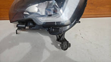 Laden Sie das Bild in den Galerie-Viewer, Frontscheinwerfer Renault Master I 260607867R Links Scheinwerfer Headlight SCH5714121283os