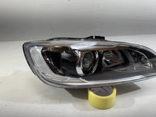Load image into Gallery viewer, Frontscheinwerfer Volvo V60 31420262 Xenon Rechts Scheinwerfer Headlight SCH5750628035re