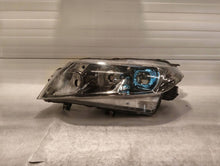 Laden Sie das Bild in den Galerie-Viewer, Frontscheinwerfer Suzuki Grand Vitara II 10018095 LED Links Headlight SCH5753442064wo